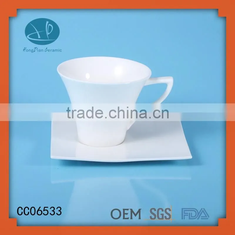 4 cups and 4 plates ,porcelain custom designed white cup and saucer