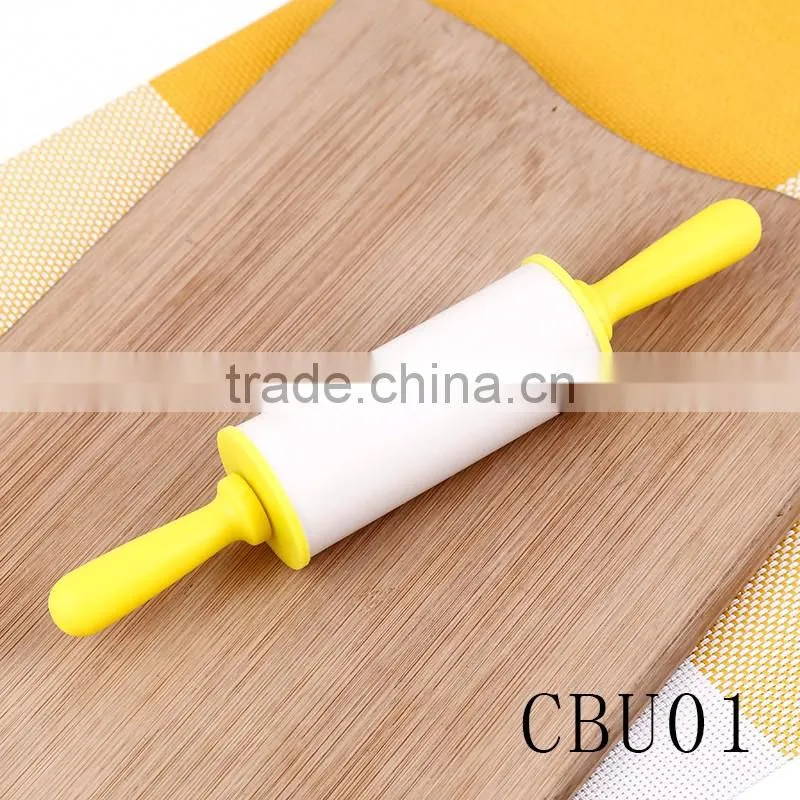 Factory price food grade PP material rolling pin kitchen tools