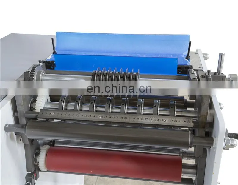 UTS320S Maquina Cortadora y Rebobinadora de Etiqueta Adhesiva adhesive Label Sticker Cutting Machine
