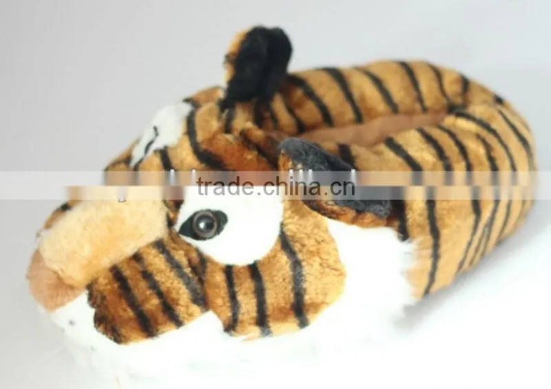 plush animal slipper/plush deer slippers/plush animal slippers