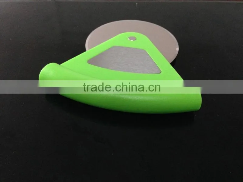 Plastic pizza slicer pizza cutter wholesale pizza wheel slicer