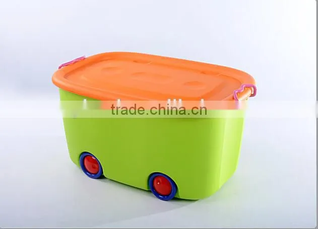 1929 Plastic Storage boxes with lids, wheels and handles