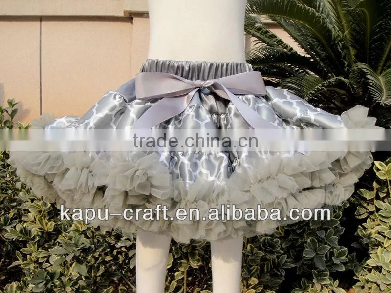 Fluffy yello Four Leaf Clover printed petty skirts with grey ruffles