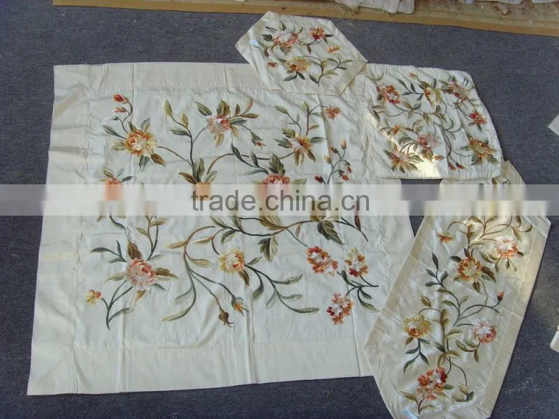 White muslim artificial silk embroidery dinging table cover