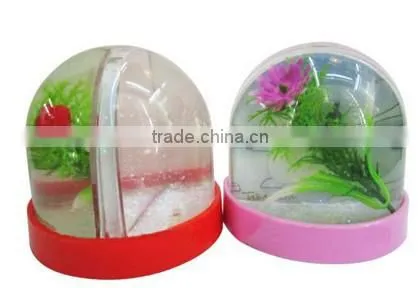 Mini Snow Globe with Resin Snowman for Gifts Children