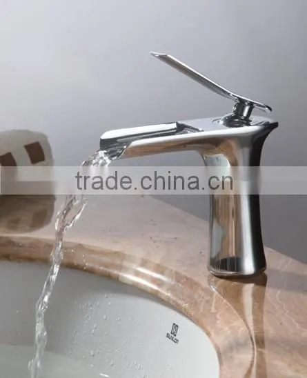 Water-mount brass high quality chrome basin faucet