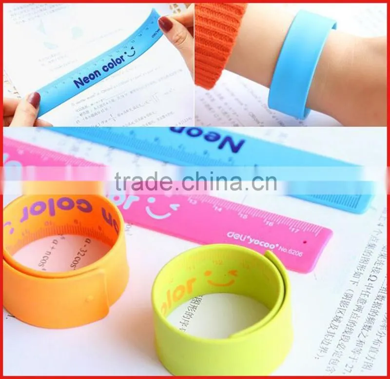 Remote controlled led bracelet