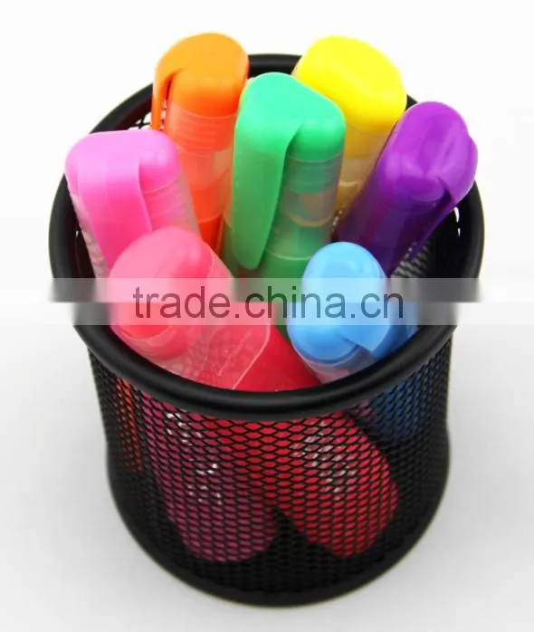 bright multi-color flat barrel highlighter pen