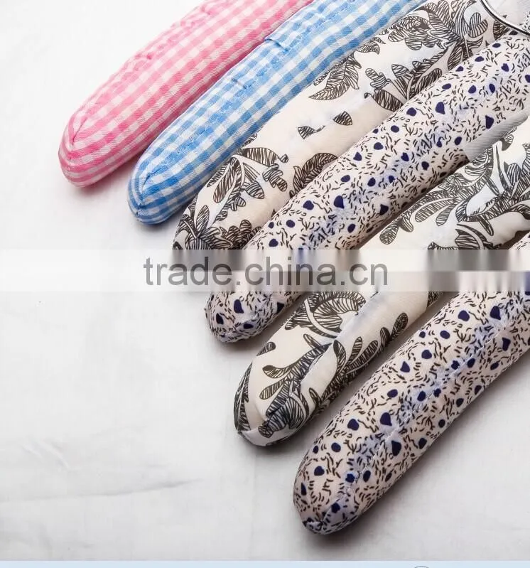GRAMENT SATIN CLOTH HANGER ASDS04