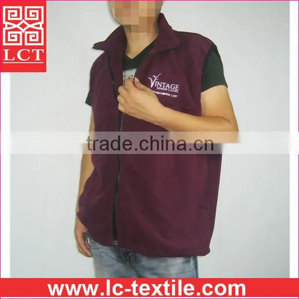 Wenzhou OEM factory direct sell high quality embroidery black men vest jacket fleece with zipper pockets for promotion(LCTU0050)