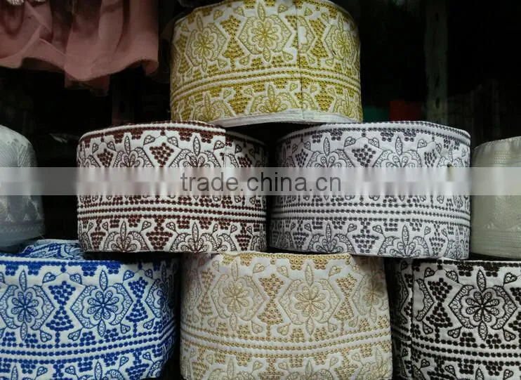 2016 new design stock lot embroidered omani cap