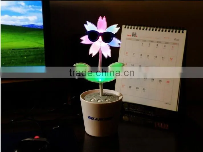 Wholesale Dancing flower light Speaker Newest swing flower dancing speaker Flash intelligent flower speaker