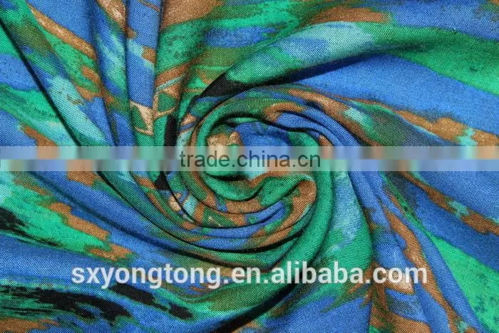 2014 fashion style printed rayon fabric