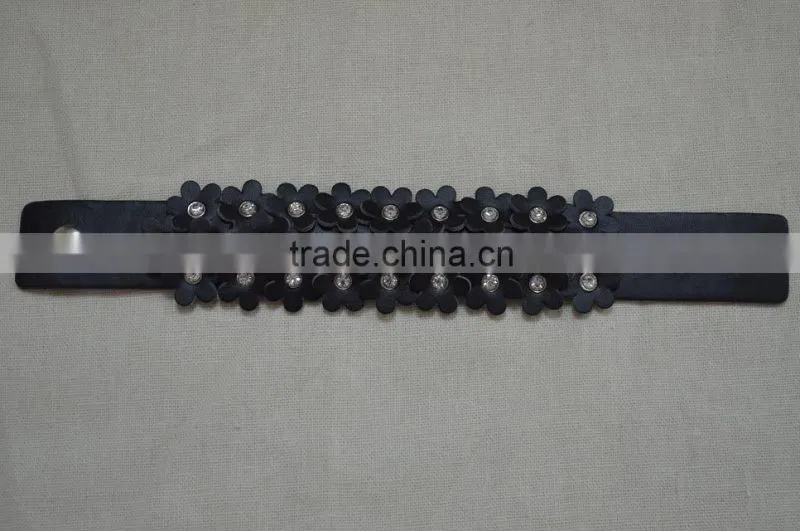 Wholesale Black Genuine Leather Bracelet with Flowers
