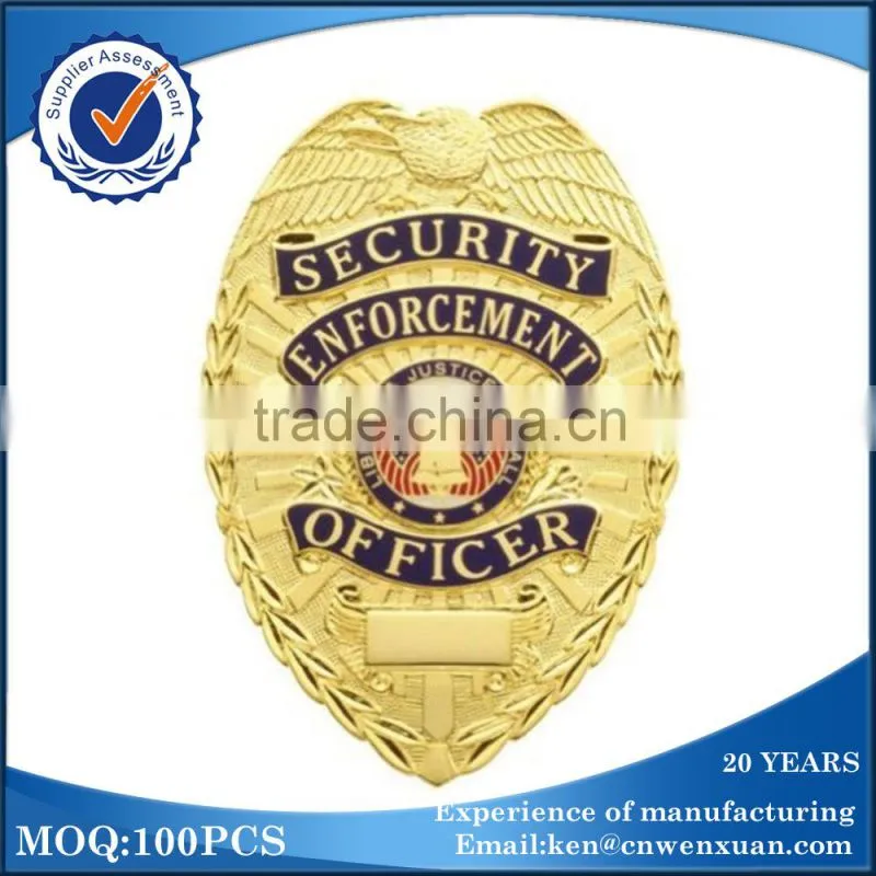 Metal badge making machine