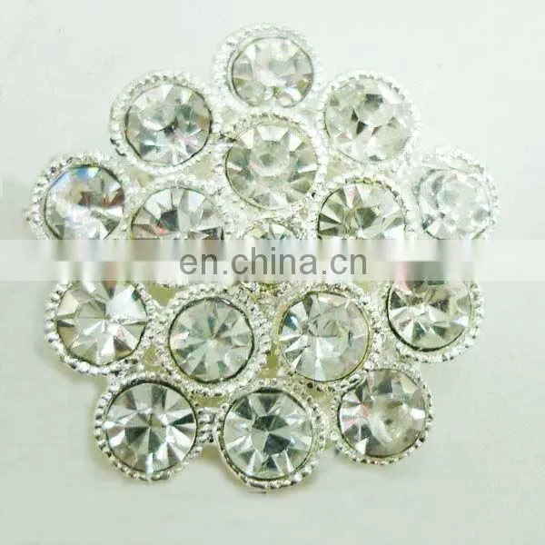 Trendy silver crystal rhinestone button