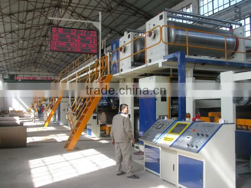 Steam heating corrugated cardboard productin line