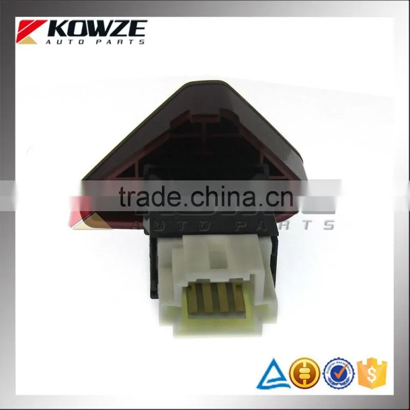 Hazard Warning Lamp Switch For Mitsubishi Pajero V63 V65 V73 V74 V75 V76 V77 V78 MR402662 MR330052