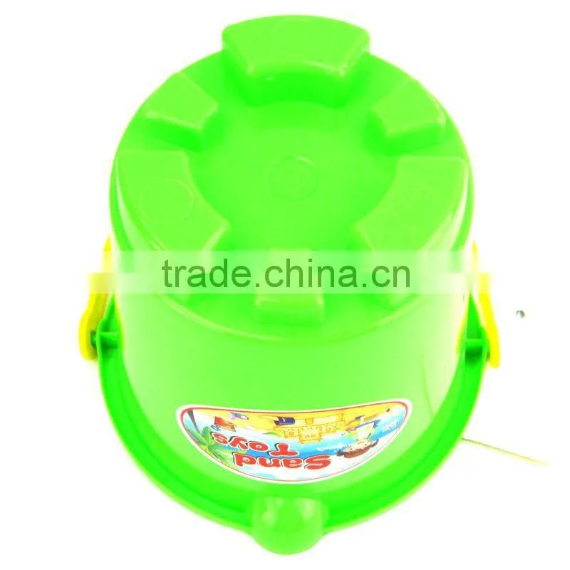 Plastic round beach bucket