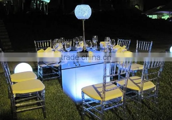 white tiffany chair for wedding