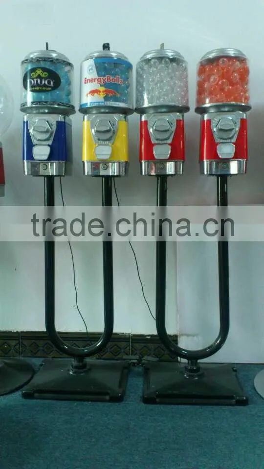 U-shape stand for vending machine