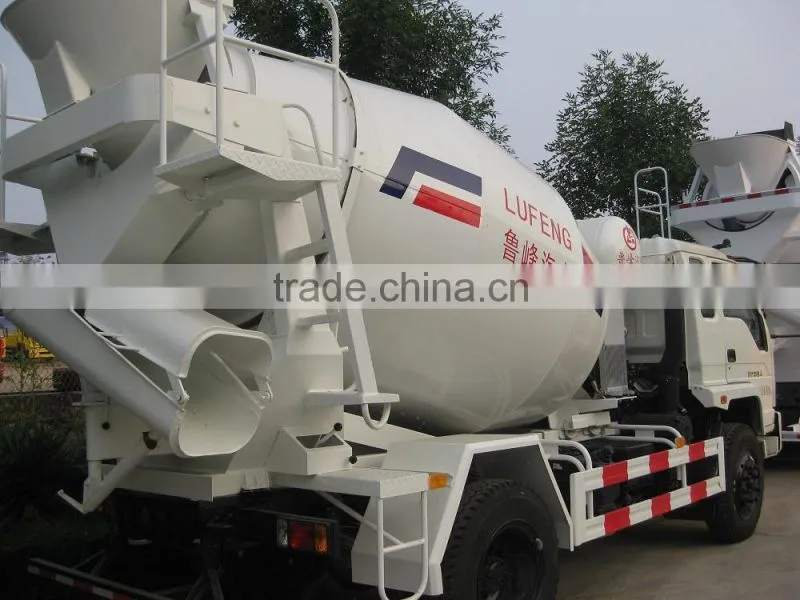 FOTON brand FORLAND chassis 4cbm mini concrete mixer truck for sale