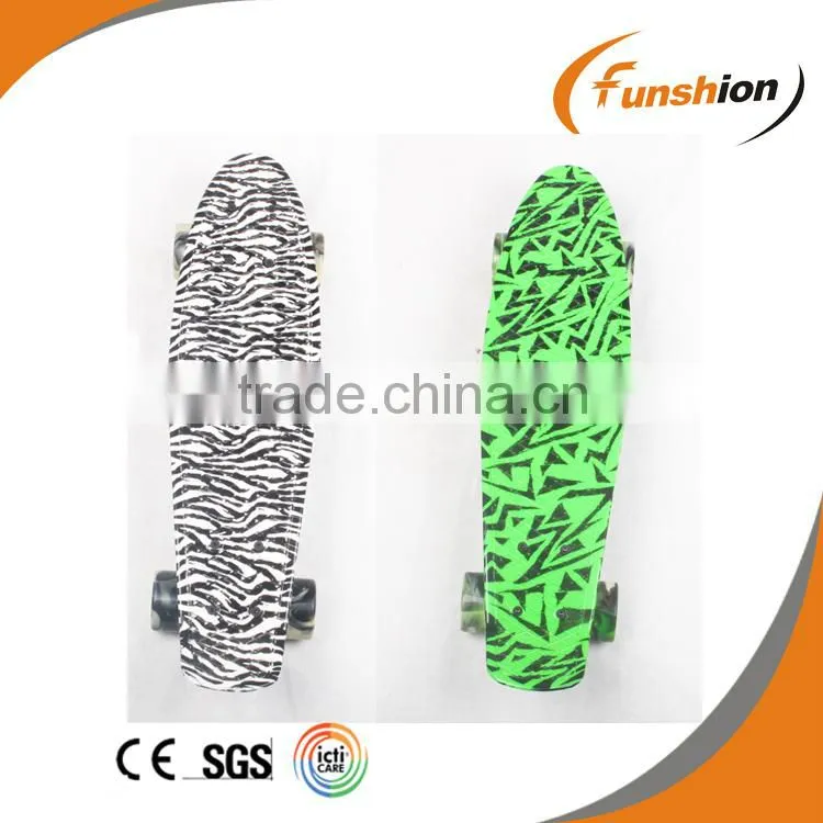 Nice gift for children high quality plastic skateboard