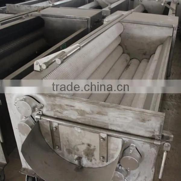 Newest professional hot sale brush roller type commercial potato washing and peeling machine