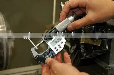 Digital electronic outside micrometers