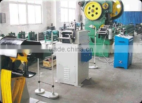 Pressing line for sheet metal blanking and forming