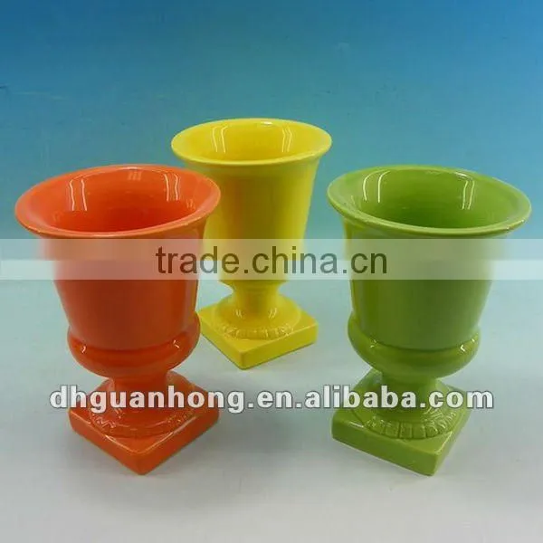 2012 new designs ceramic fresh flower pot