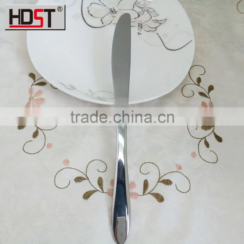 Cheap wholesale golden delicate boxes 24pcs standard quality cutlery set