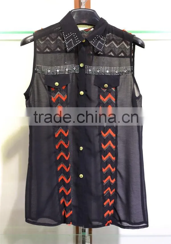 Women's corrugated sleeveless chiffon tops with a shirt collar