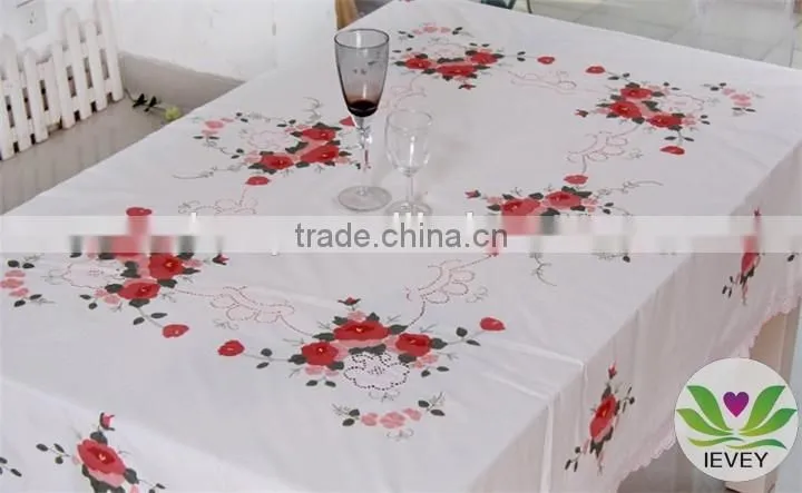2015 new hand embroidery design fabric tablecloth wholesale brocade designs tablecloth
