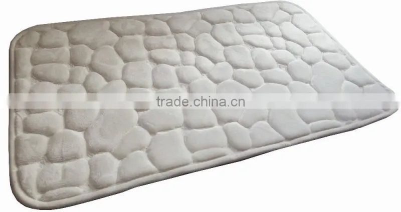 fleece bathmat with anti-slip base
