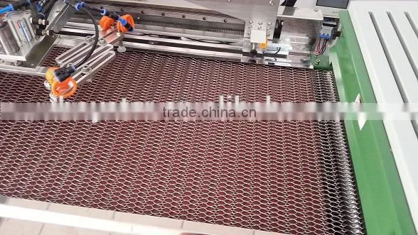 3/4 Automatic screen printing machine for stickers