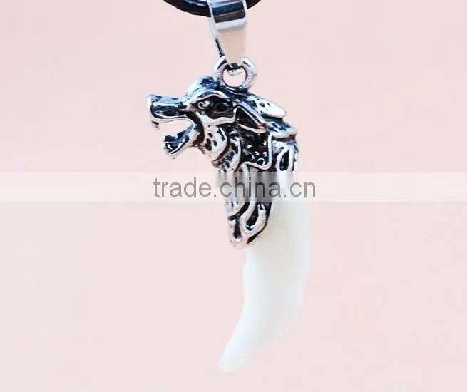 Tibet Punk Men's Cool Real Gothic Wolf Tooth Necklace Domineering Pendant