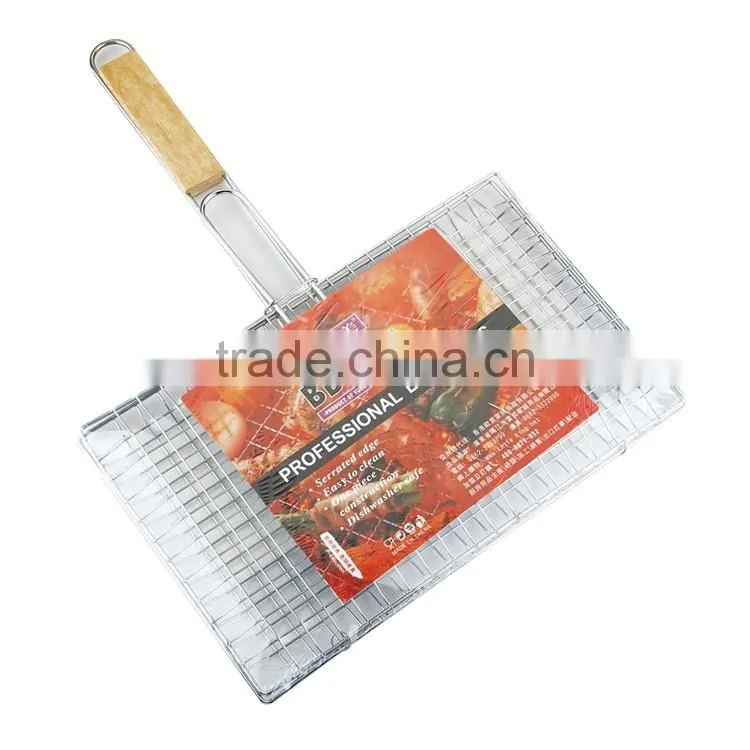Grill rack with wooden handle