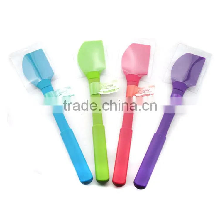4PCS Colorful self-standing nylon kitchen utensils set
