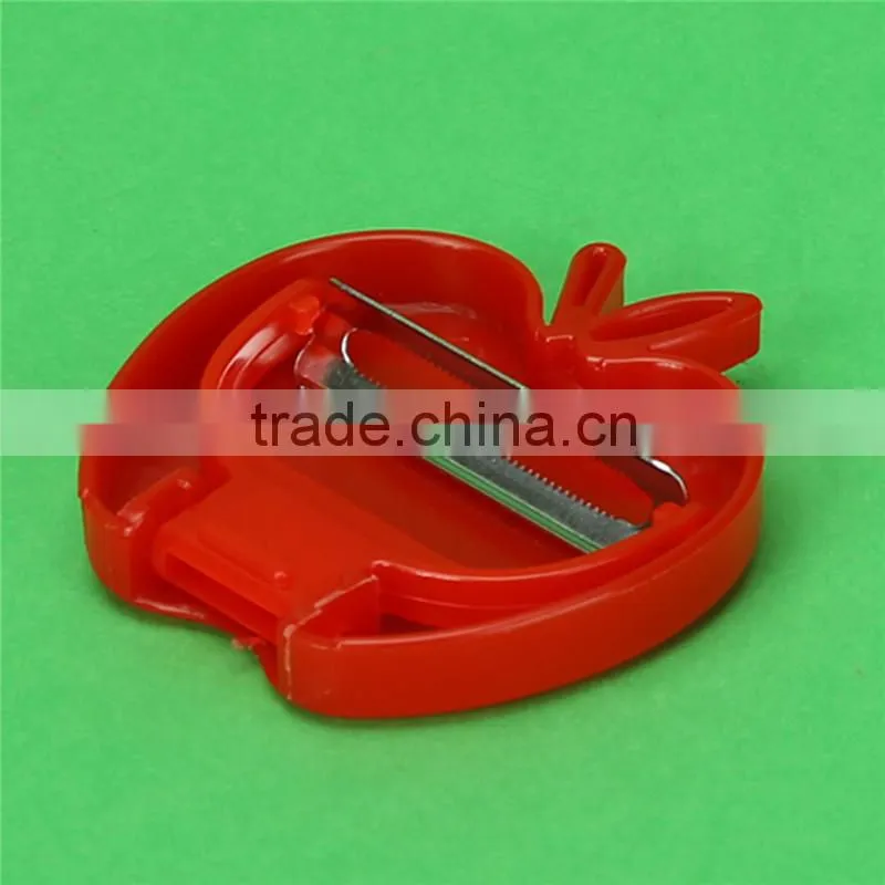 2015 Multifunction Kitchen Tool Fruit and Vegetable Peeler