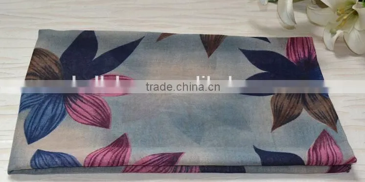 High Quality Large Elegant Flower Printing Encrypt Polyester Voile Scarf for Women