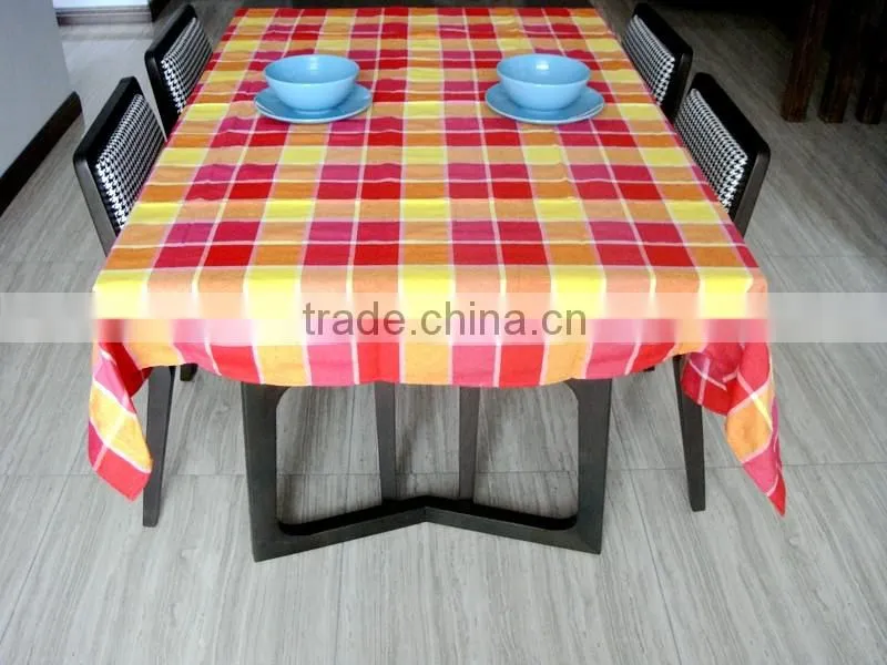 Yarn dayed table cloth