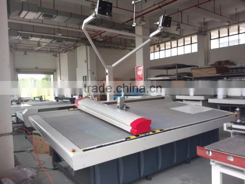 Leather cutting machine