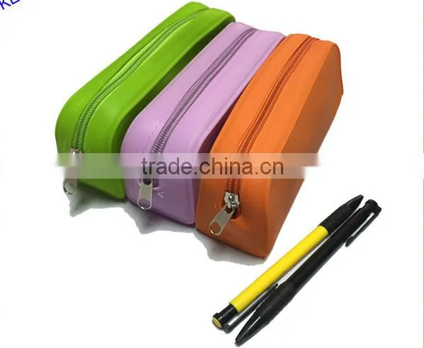 2015 New study tool,office gadget silicone pencil case ,pencil bag