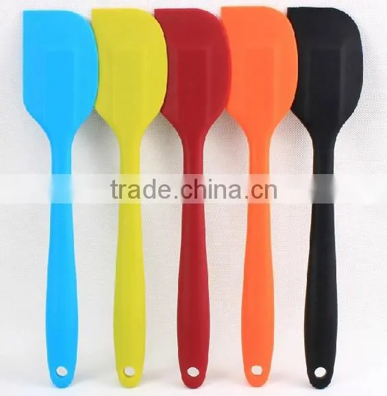 large size 28.5cm wholesale silicone kitchen spatula with metal insert