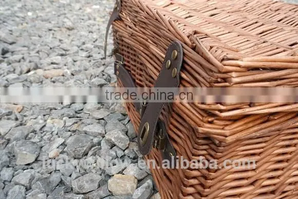 2014 hotsell large wicker hamper gift storage basket perfect in design and size