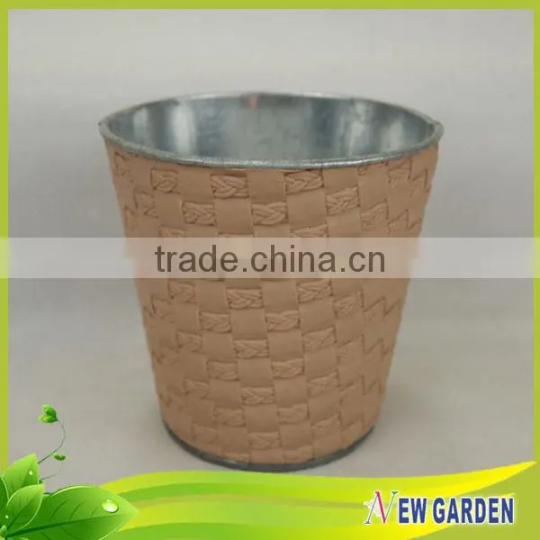 Amazing Price Beautiful Leather And Metal Decorative Vases For Hotels