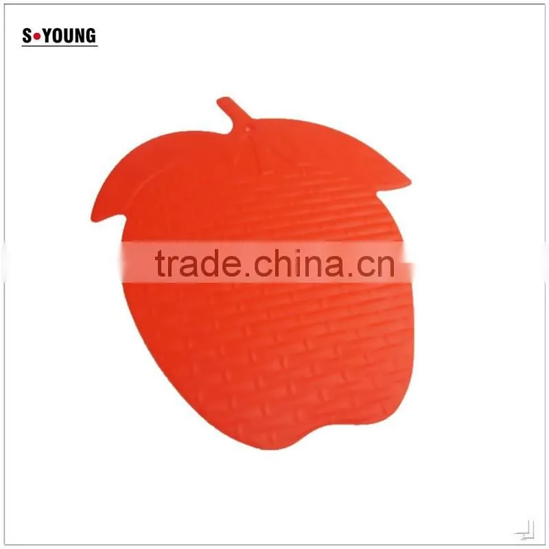 16156 strawberry shape silicone high temperature heat insulation mat