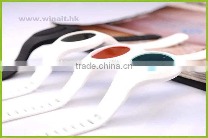 WT-17 Anti-lost Bluetooth Bracelet with time display,call distance vibration, answering function bluetooth bracelet watch