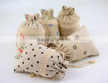 New design small flowers jute drawstrings bag china factory